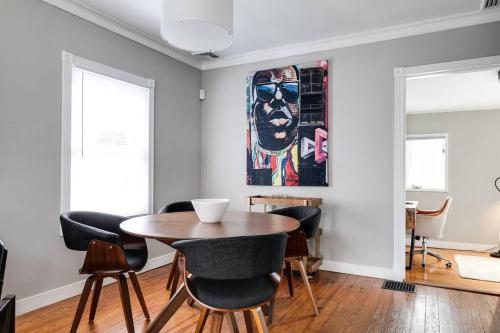 Vibrant Haven Minutes from Libbie Mill and RVA Buzz