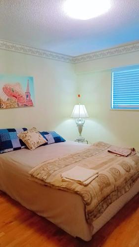 Great Location- Minutes walk to Guildford Town Centre! 2 in Surrey, Canada
