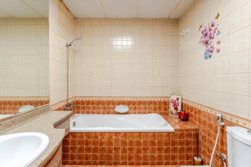 Super flat in Corniche tower Super flat in Corniche tower