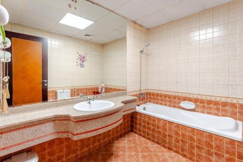 Super flat in Corniche tower Super flat in Corniche tower