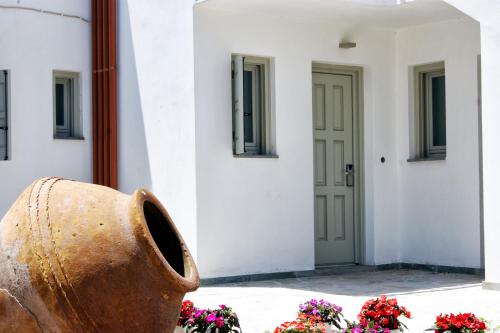  Cascade Holiday Resort in Poros