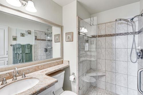 3 Mi to Huntington State Beach Home with Backyard! 3 Mi to Huntington State Beach Home with Backyard!