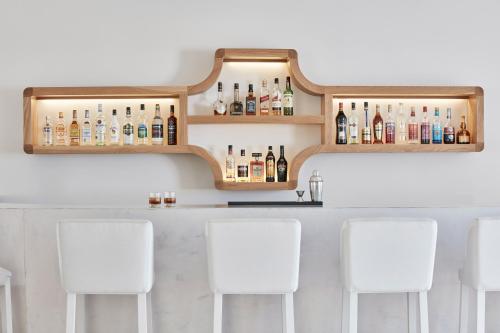 Santorini Palace - image 12