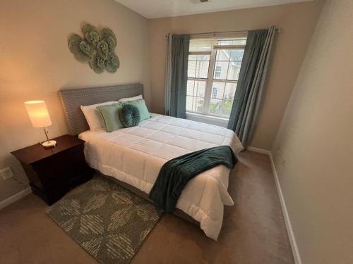 Luxe Central Suburban Retreat Luxe Central Suburban Retreat