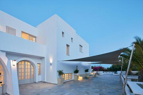 Santorini Palace
