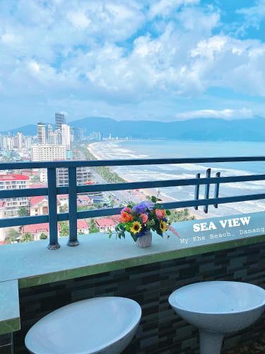 My Khe Seaview Apartments in Da Nang