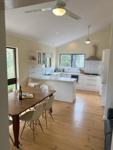 Yankalilla Foothills Retreat in Yankalilla