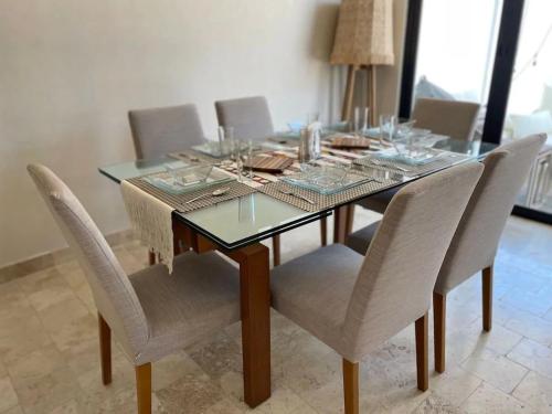 Luxury Getaway: Pool, jacuzzi & private balcony in Rinconada de Los Balcones