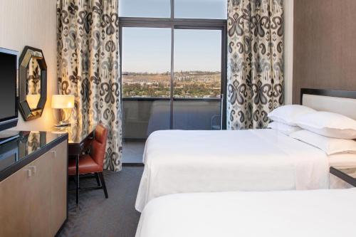 Sheraton Mission Valley San Diego Hotel - image 10