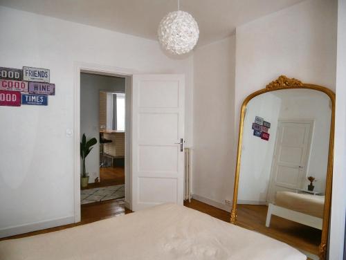 Moderne 60m2 vue sur la Loire hypercentre Moderne 60m2 vue sur la Loire hypercentre