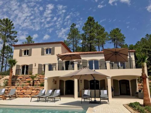 Holiday Home in Le Plan-de-la-Tour with Pool - Location saisonnière - Le Muy