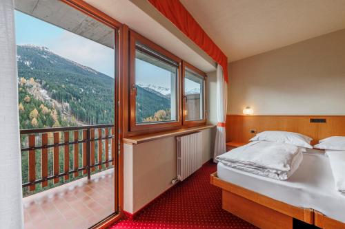 Hotel Miravalle Room Type - Superior Double Room