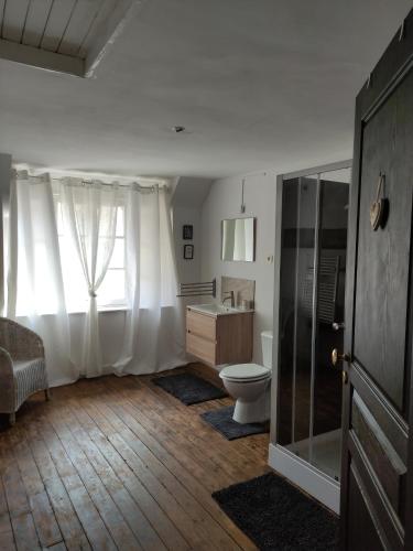 Bathroom, Le cottage de Mercey in Saint-Just