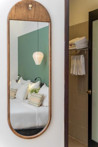 Deluxe Double Room with Balcony | 1 year voucher to freely change your stay date image 10