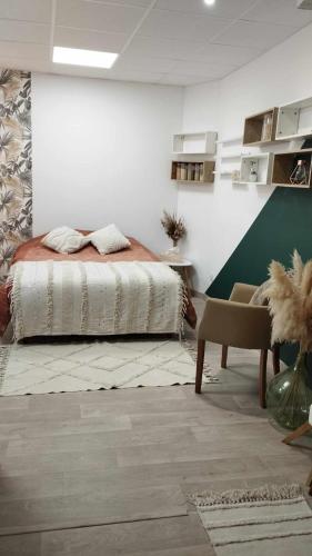 Studio Chambre double RDC chambre d'hôte Savigneux