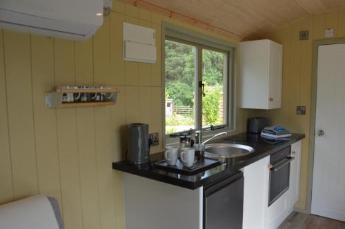 Middlehead Huts in Stape