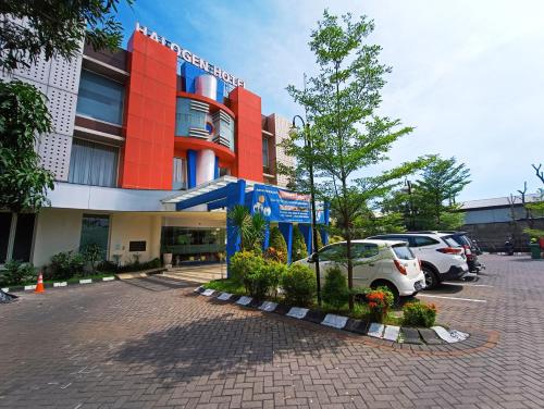 Halogen Hotel