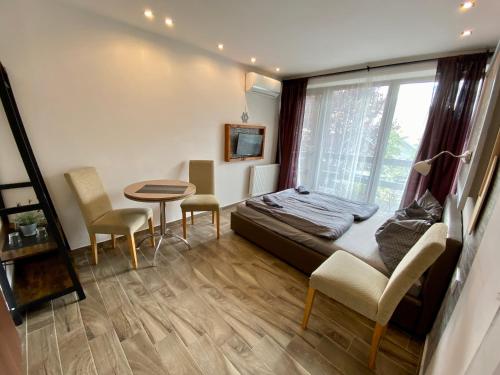 Silver Garden Silver Garden