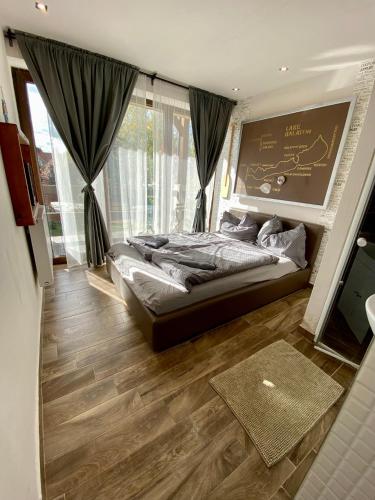 Silver Garden Silver Garden