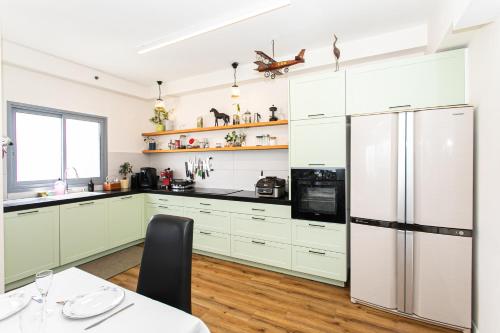 Tirat Carmel Penthouse in Mount Carmel