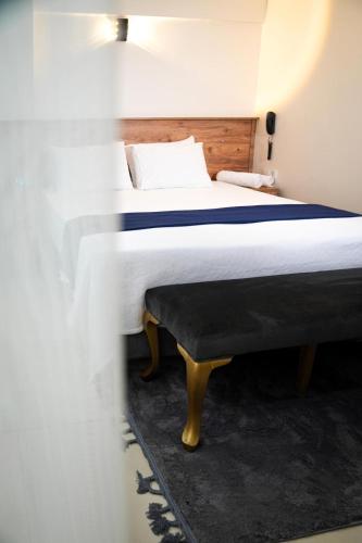 THE BALO PERA HOTEL - image 2