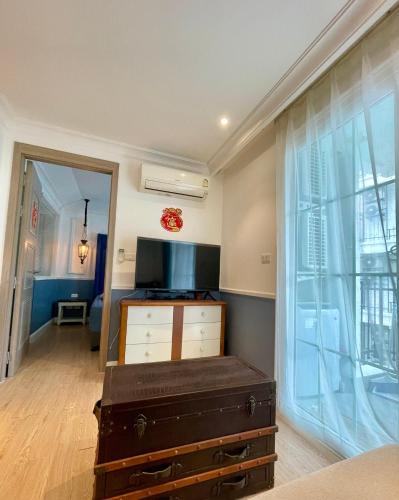 The Smurfs蓝精灵水系泳池公寓