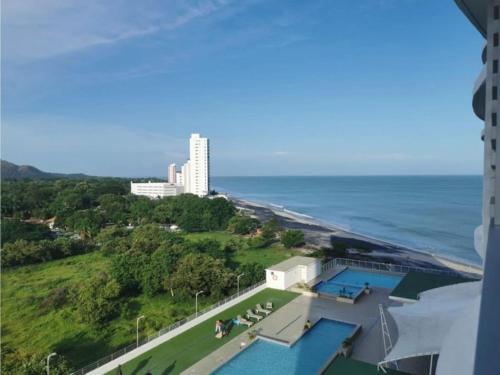 周邊環境, Beach, Mountain and More! in 新哥剛拿