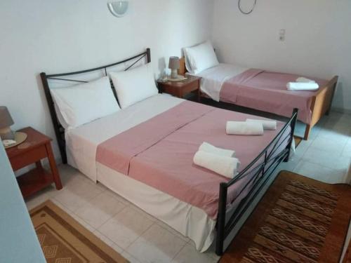 PETROS ROOMS to LET KALOGRIA BEACH
