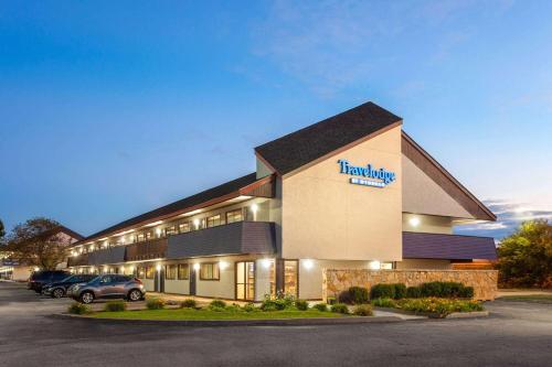 ทัศนียภาพภายนอกโรงแรม, Travelodge by Wyndham Peoria in พีโอเรีย (IL)