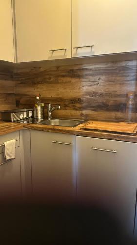 Kitchen, Lilians cosy Apartment JAKO 3a in Innere Stadt