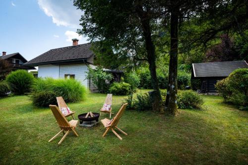Charming Bled Getaway - Big Garden, BBQ & Bikes