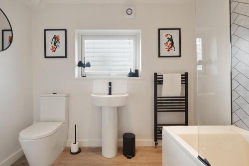The Lodge - comfortable, stylish, 3 bedroom home with 3-6 beds near Utilita Arena - free parking gîte à louer Handsworth