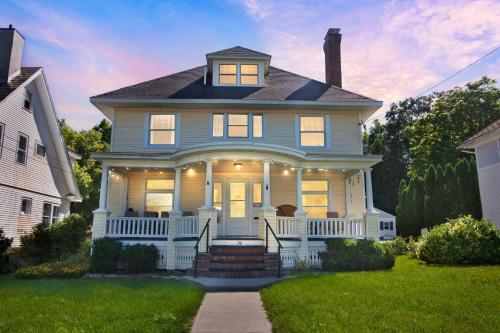 . Cozy Trotter home