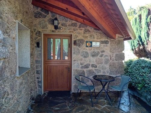Stone Cottage La COMPOSTELANA in Teijeiro