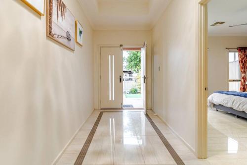 Morden Elegant 4 Bedroom House in Gepps Cross