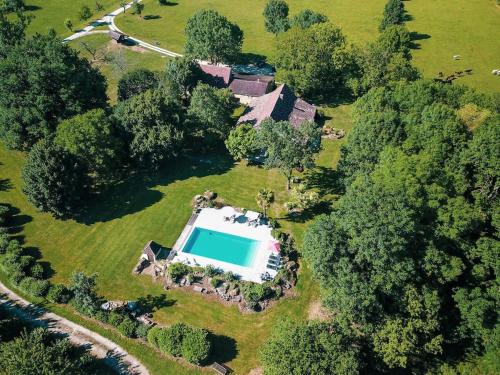 Bergerie with large swimming pool gîte à louer La Robertie