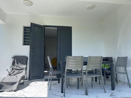 Villa KENCYAPATRICIA - Location saisonnière - Sainte-Anne