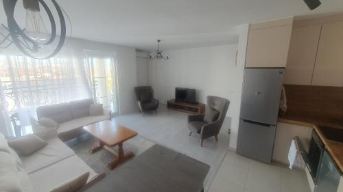 Lovely Hotel & Apartment For Rent In Center Of Gjilan