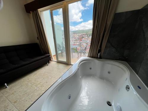 Hotel Balcon del Cielo in กัวนาฮัวโต