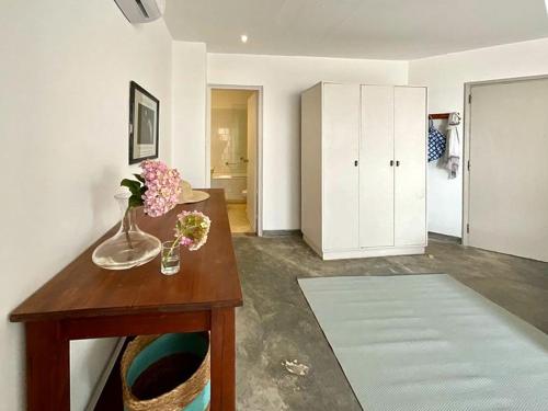 Deluxe Double Room with Balcony and Sea View image 4