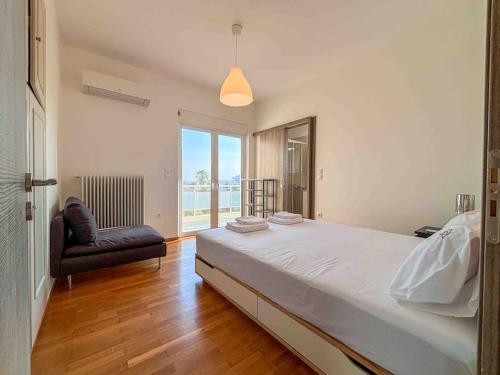 Bright & Spacious Flat near Glyfada Center - image 14