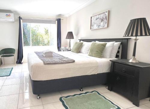 Superior Queen Room with Private Bathroom room in North Ryde Guesthouse