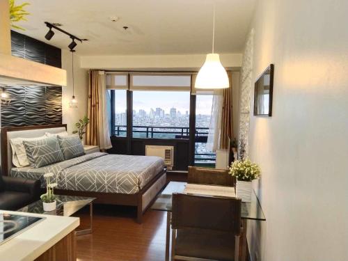 Gramercy Residences studio with Balcony Netflix, Manila