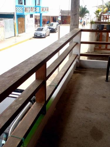 Балкон, Casa yagual in Олон