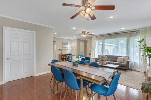 Exquisitely Crafted LA Residence in Gardena! in Gardena, USA