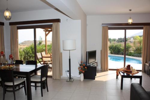Bay Villas - image 8