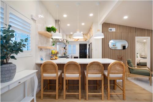 Ultimate Family Retreat Villa - 3 Mi to Disneyland and Socal Gems in Anaheim, USA