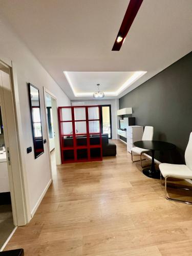 Downtown Grand Comfort, Tirana (photo 2)