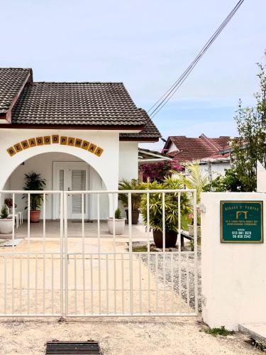 Entrance, Beach Cottage Homestay Kemaman - Berado D Pampass in Pantai Teluk Mak Nik