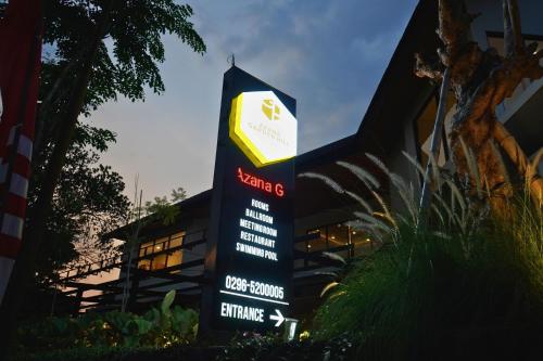 Azana Garden Hill Resort Blora in Blora